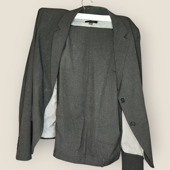 The Notched Two Button Blazer in Seasonless Stretch And StraightPant Anne TAYLOR - Picture 6 of 10